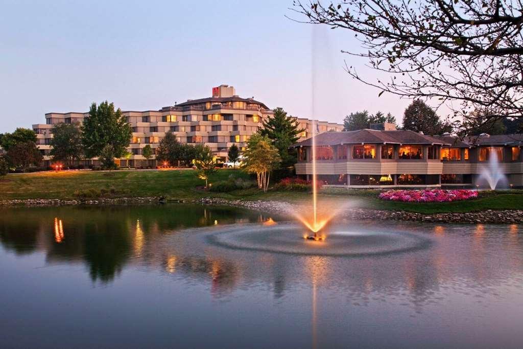 Indian Lakes Hotel Блумингдейл Экстерьер фото